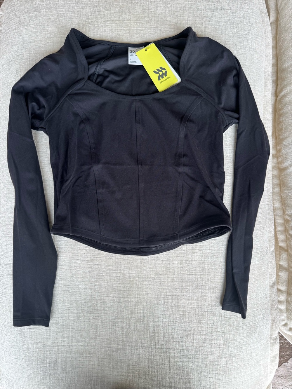 all in motion Black Long Sleeve Crop Top